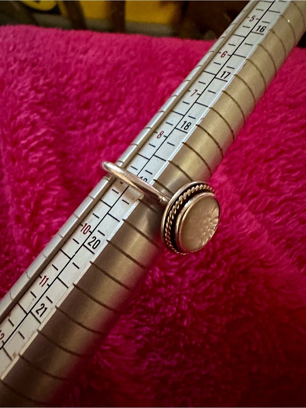 RETIRED‼️Authentic Pandora Rings Bands - Picture 4 of 4